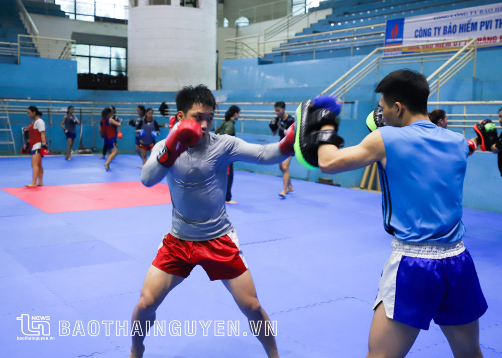 Các vận động viên Boxing luyện tập tại Trung tâm Huấn luyện và Thi đấu thể thao tỉnh.