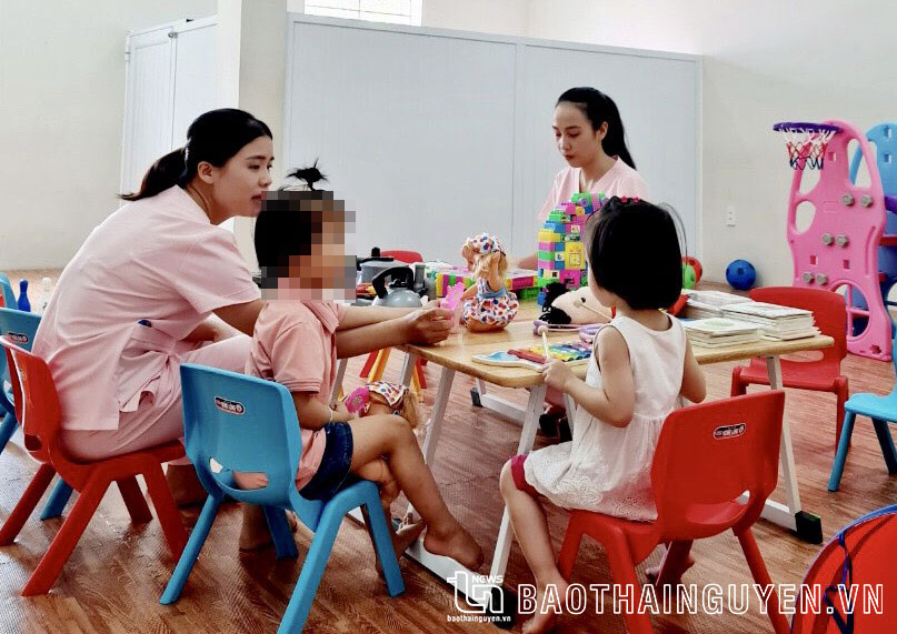Chăm sóc trẻ tại Đơn vị Can thiệp rối loạn phát triển ở trẻ, Bệnh viện Trung ương Thái Nguyên.