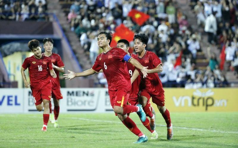 Công Phương (số 6) ghi bàn giúp U17 Việt Nam thắng đội tuyển U17 Thái Lan 3-0. (Ảnh VFF)