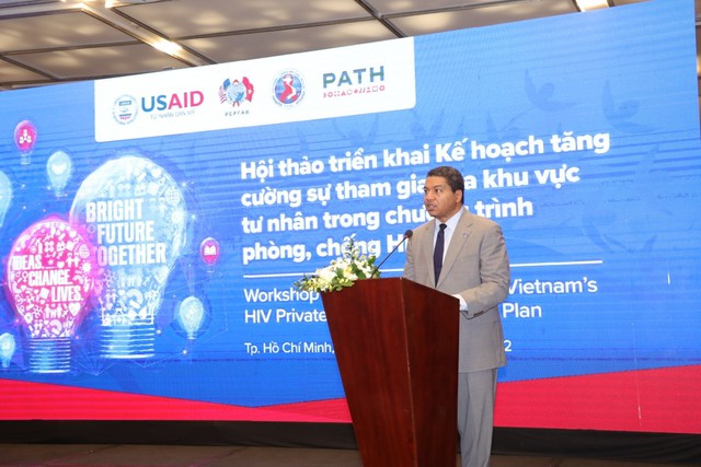 Ông Randolph Augustin, Giám đốc Phòng Y tế của USAID Việt Nam: USAID Việt Nam cam kết hợp tác chặt chẽ với các đối tác nhằm tận dụng chuyên môn, nguồn lực và đầu tư của khu vực tư nhân. Ảnh: VGP/Giang Oanh